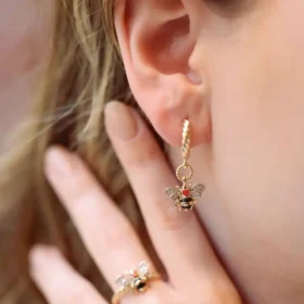 Bee Mine Altın Arı Kalpli Küpe