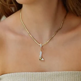 Bee Mine Altın Arı Taşlı İ Harf Kolye Ucu