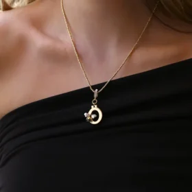 Bee Mine Altın Arı Ö Harf Kolye Ucu