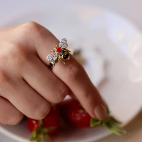 Bee Mine Altın Arı Kalpli Yüzük