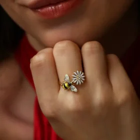 Bee Mine Altın Arı Çiçek Yüzük