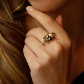 Bee Mine Altın Arı Yüzük