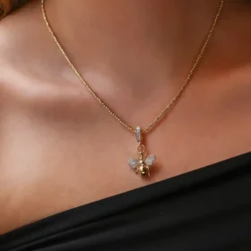 Bee Mine Altın Arı Kolye Ucu