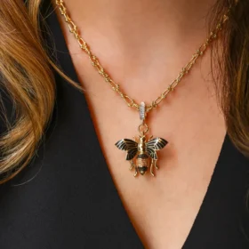 Bee Mine Altın Arı Kolye Ucu