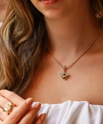 Bee Mine Altın Arı Kolye Ucu - Görsel 3