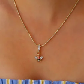 Bee Mine Altın Arı Kalpli Kolye Ucu