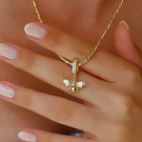 Bee Mine Altın Arı Kolye Ucu