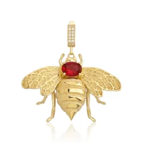 Bee Mine Altın Arı Kırmızı Taşlı Kolye Ucu