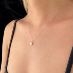 14 Ayar Altın Beyaz Kuvars Taşlı Kolye