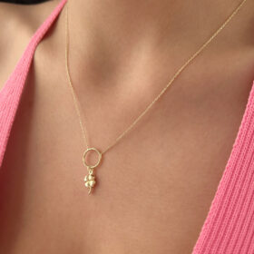 14 Ayar Altın Halka İçerisinde Yonca Sallantılı Kolye