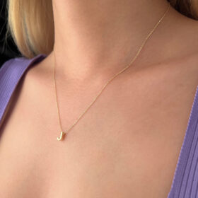 14 Ayar Altın J Harfli Kolye