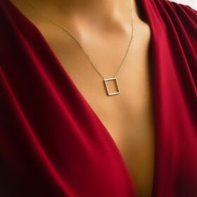 14 Ayar Altın Kare Kolye