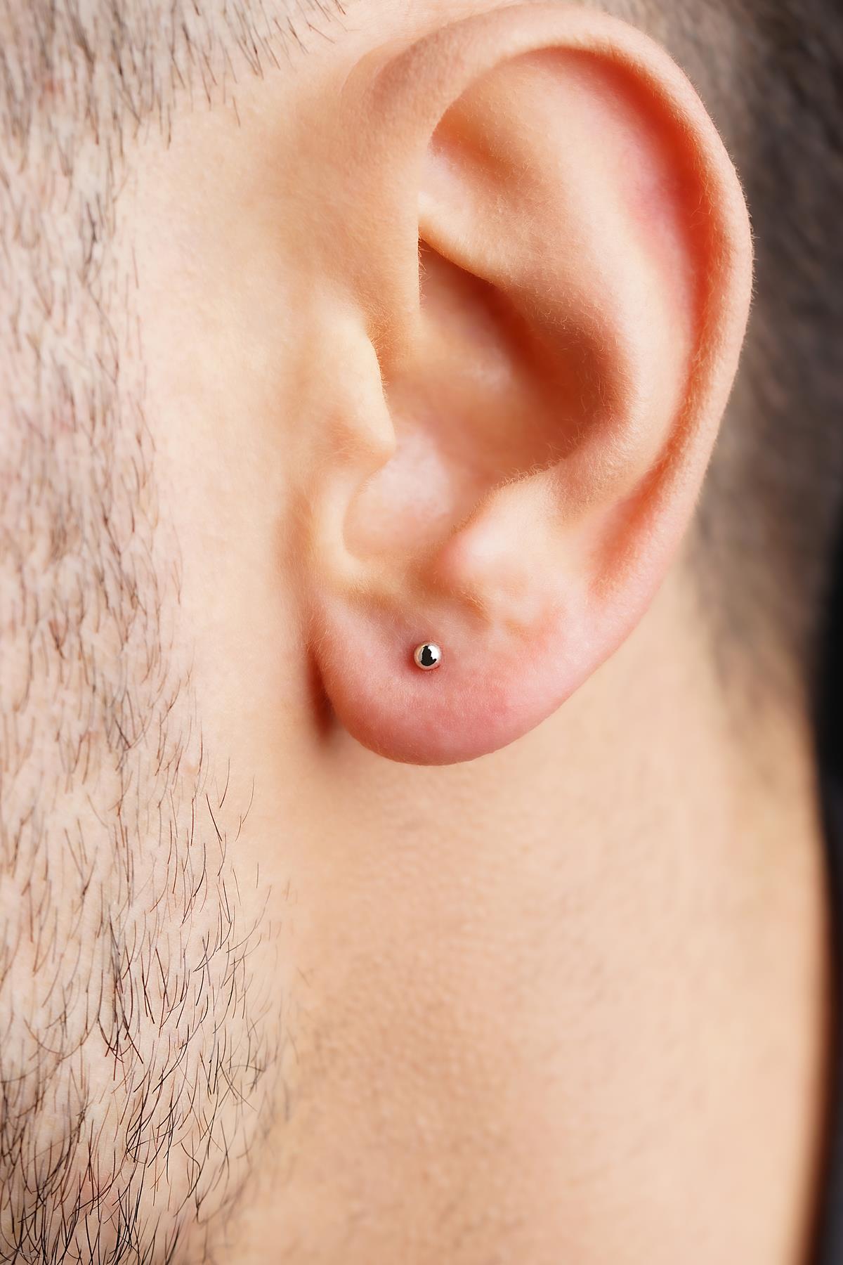 14 Ayar Altın Mini Yuvarlak Top Küpe Erkek - Görsel 4