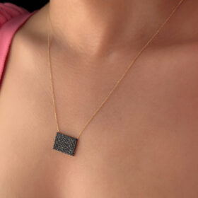 14 Ayar Altın Oniks Taşlı Dikdörtgen Kolye