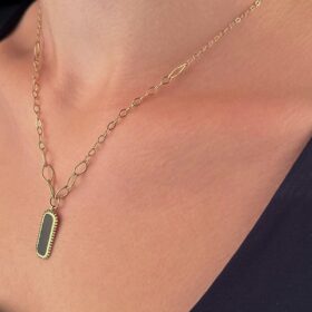 14 Ayar Altın Siyah Plakalı Kolye