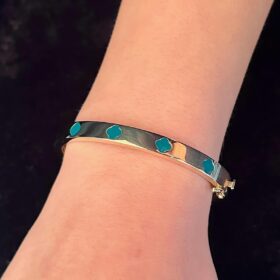 14 Ayar Altın Yeşil Yonca Detaylı Kelepçe