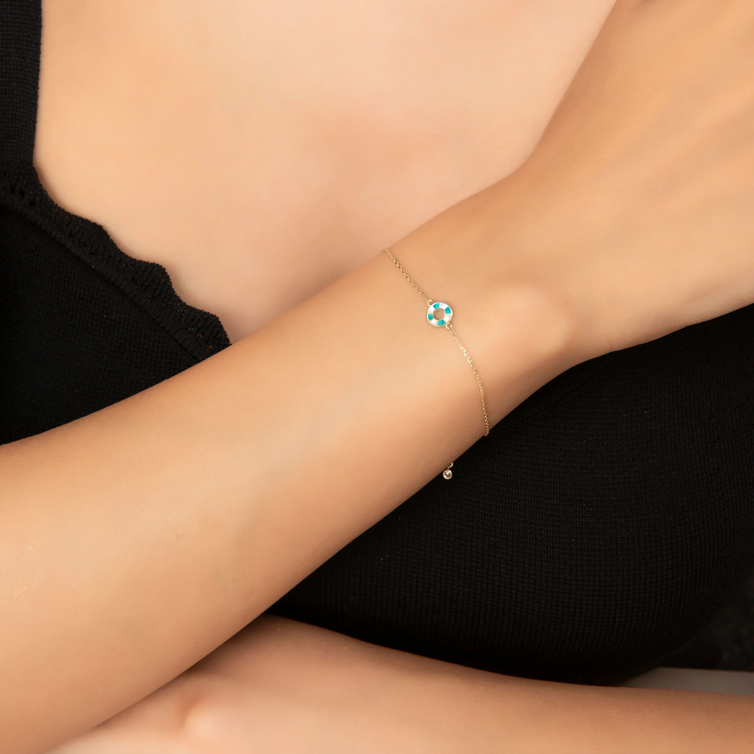 Rhythm Mineli Polo Altın Bileklik - Görsel 4