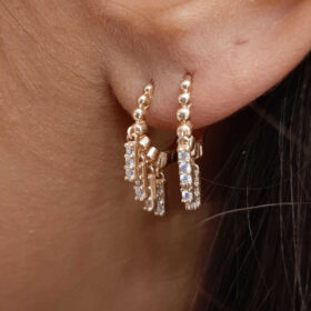 14 Ayar Altın Sıra Taş Sallantılı Küpe