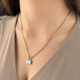 14 Ayar Altın Turkuaz Mini Çanta Detaylı Balıksırtı Kolye