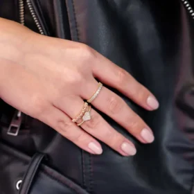 Altın Taşlı Yüzük